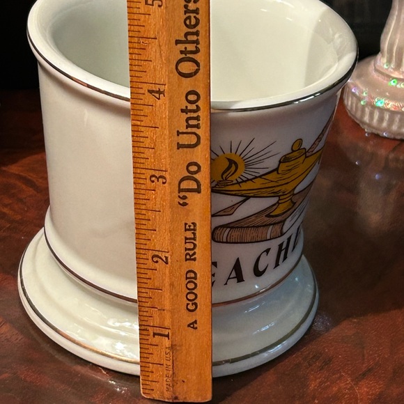Vintage Teacher Coffee Mug Lamp of Knowledge Academic Symbol - Picture 8 of 9